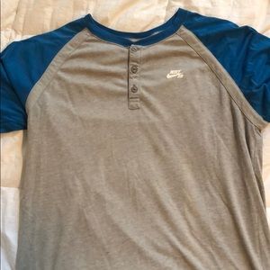 Like new Nike SB shirt